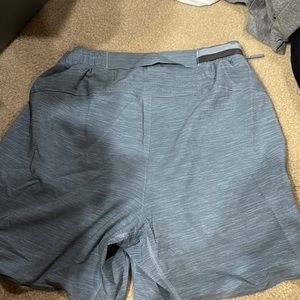 Lululemon men’s shorts with liner